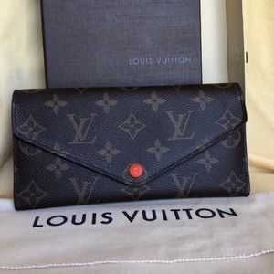 Louis Vuitton Josephine wallet with insert